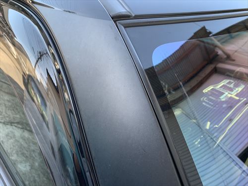 カローラルミオン aピラー アルカンターラ 黒生地張り替え ツィーターピラー加工 Aピラー アルカンターラ調 スエード生地シート貼り（トヨタ C-HR