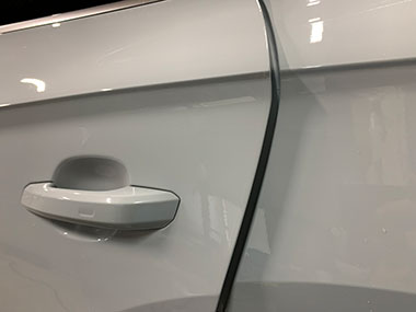 ドアエッジのカープロテクションフィルム