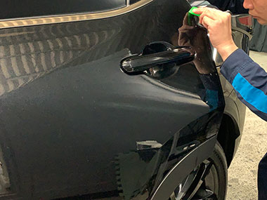 ドアエッジのカープロテクションフィルム