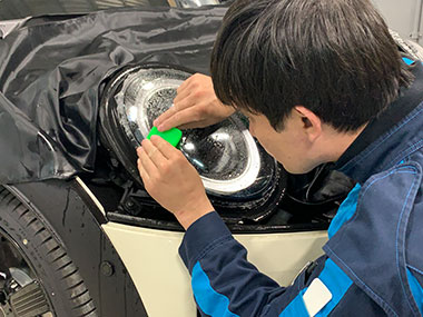 ヘッドライトプロテクションフィルム