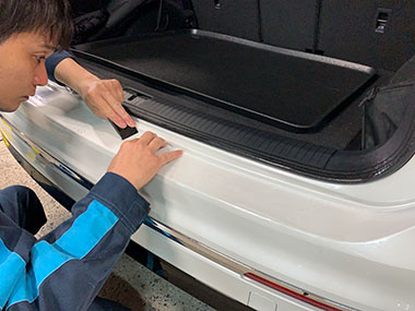 リアバンパーのカープロテクションフィルム