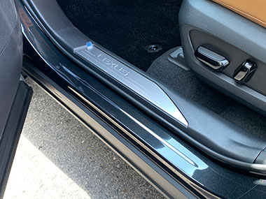 ステップのカープロテクションフィルム