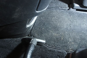 車内クリーニング 広島 嘔吐クリーニング 日産 セレナ Part1 ティーズフィルム広島 カーコーティング フロントガラス カーフィルム施工紹介ブログ