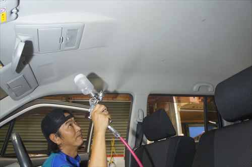 車内クリーニング 広島 タバコ臭 香水臭クリーニング マツダ Azワゴン ティーズフィルム広島 カーコーティング フロントガラス カーフィルム施工紹介ブログ