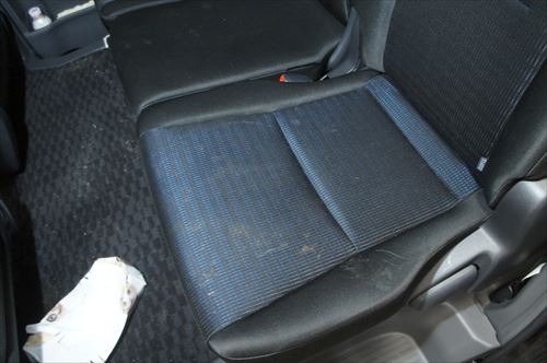 車内クリーニング 用品販売 取付 広島 嘔吐クリーニング マット交換 トヨタ ヴォクシー ティーズフィルム広島 カーコーティング フロントガラス カーフィルム施工紹介ブログ