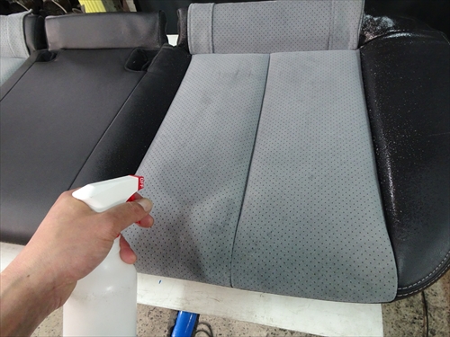 車内クリーニング 広島 灯油こぼしクリーニング スバル レガシィ ティーズフィルム広島 カーコーティング フロントガラス カーフィルム施工紹介ブログ 車内クリーニング 広島 灯油こぼしクリーニング スバル レガシィ ティーズフィルム広島 カーコーティング フロントガラス カーフィルム施工紹介ブログ