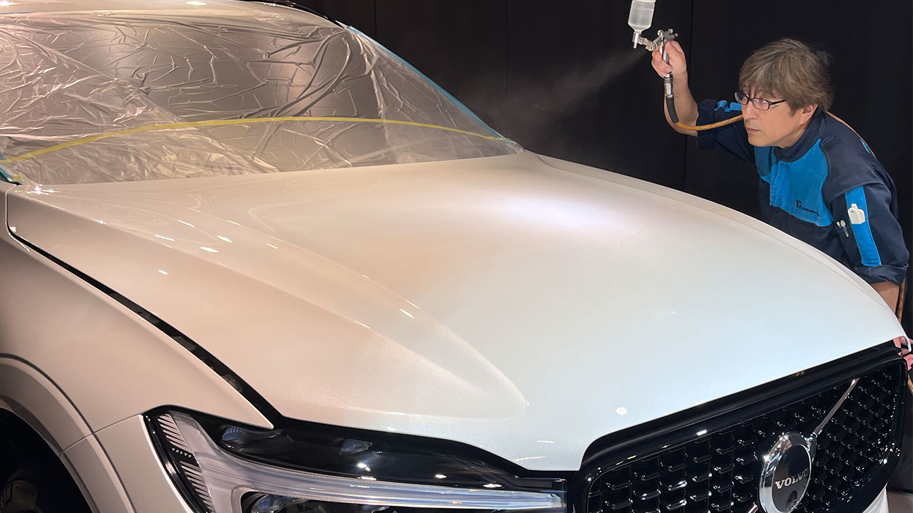 ボルボ XC60 リチャージ アルティメット T6 ADW プラグインハイブリッド