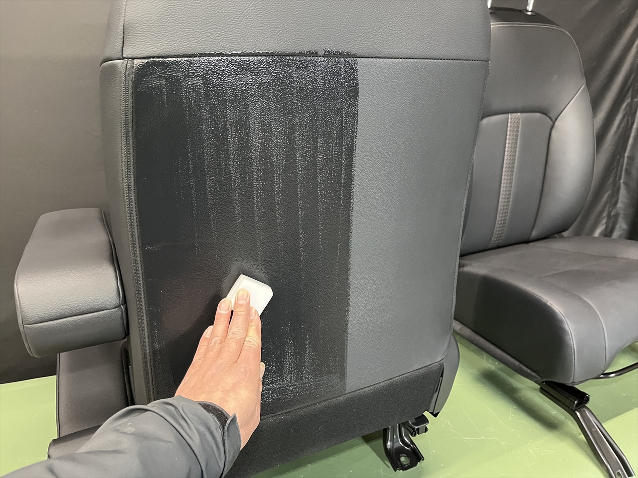 車内クリーニング(嘔吐)