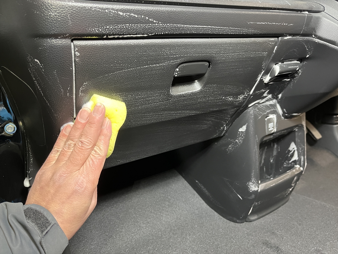車内クリーニング(嘔吐)