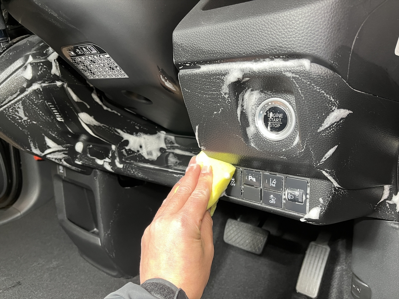 車内クリーニング(嘔吐)