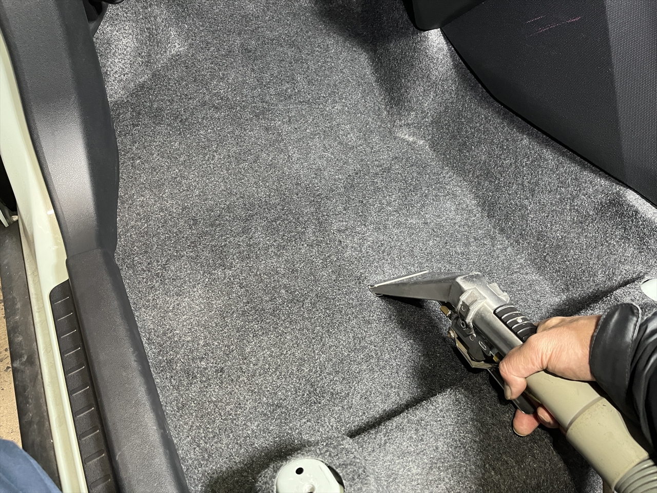車内クリーニング(嘔吐)
