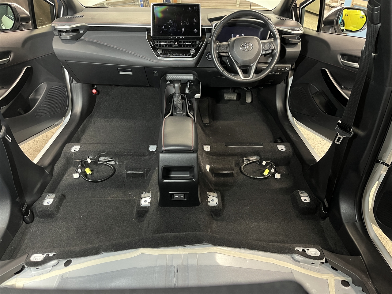 車内クリーニング (タバコ臭)