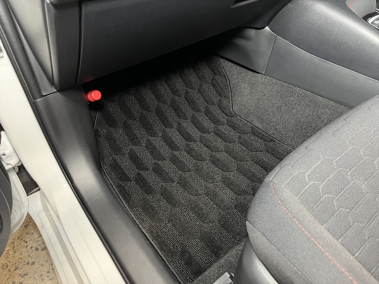 車内クリーニング (タバコ臭)