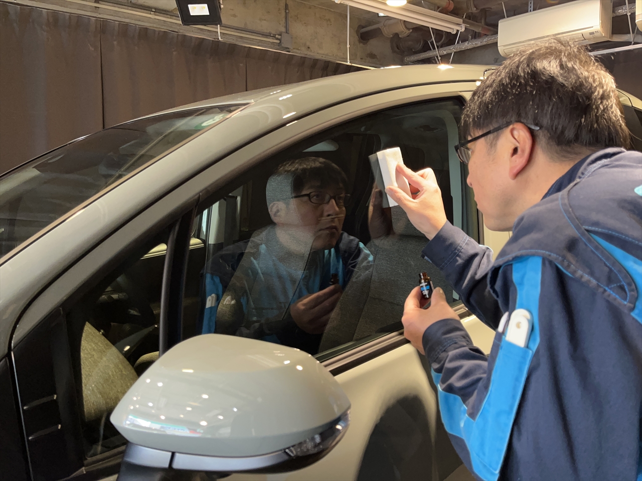 ガラス撥水コーティング
