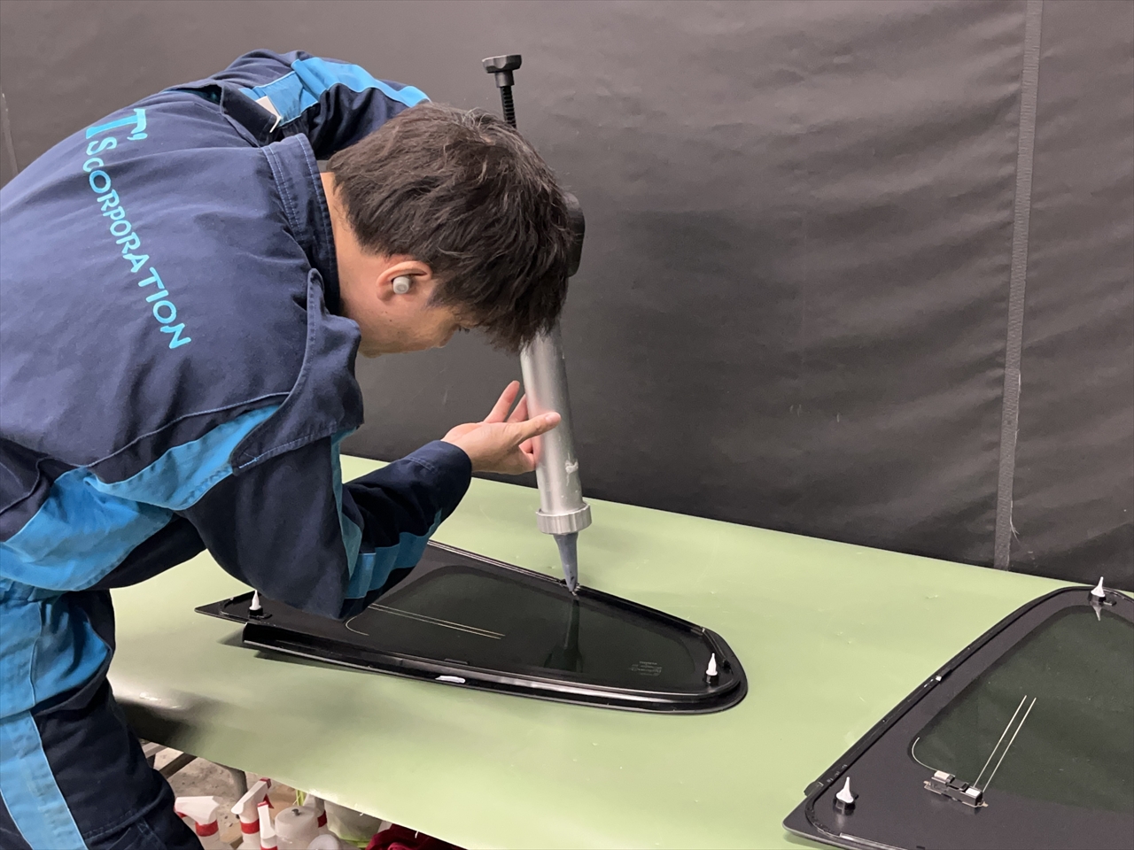 クォーターガラス交換