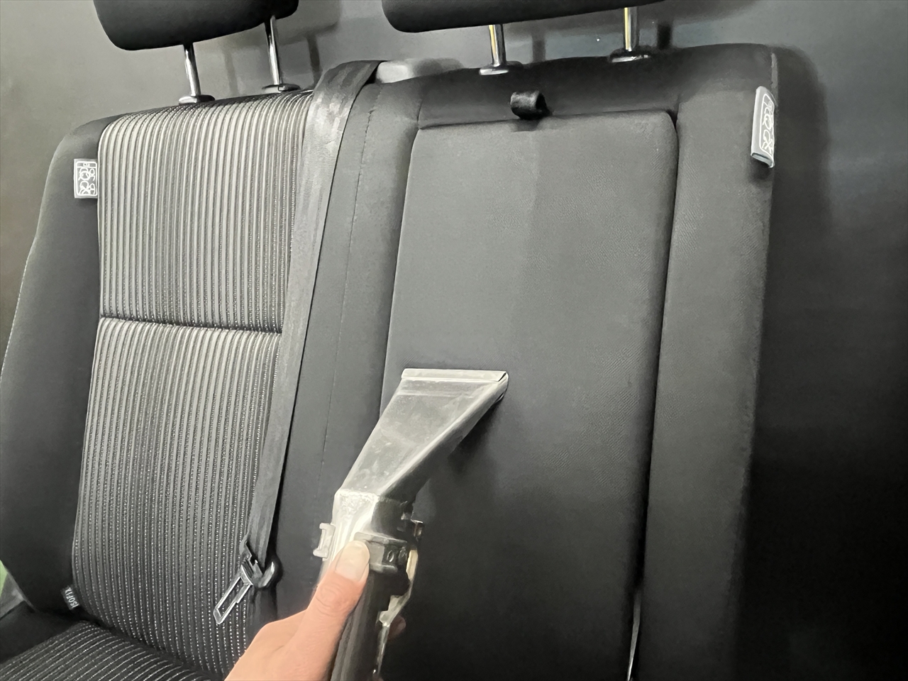 車内クリーニング(嘔吐)