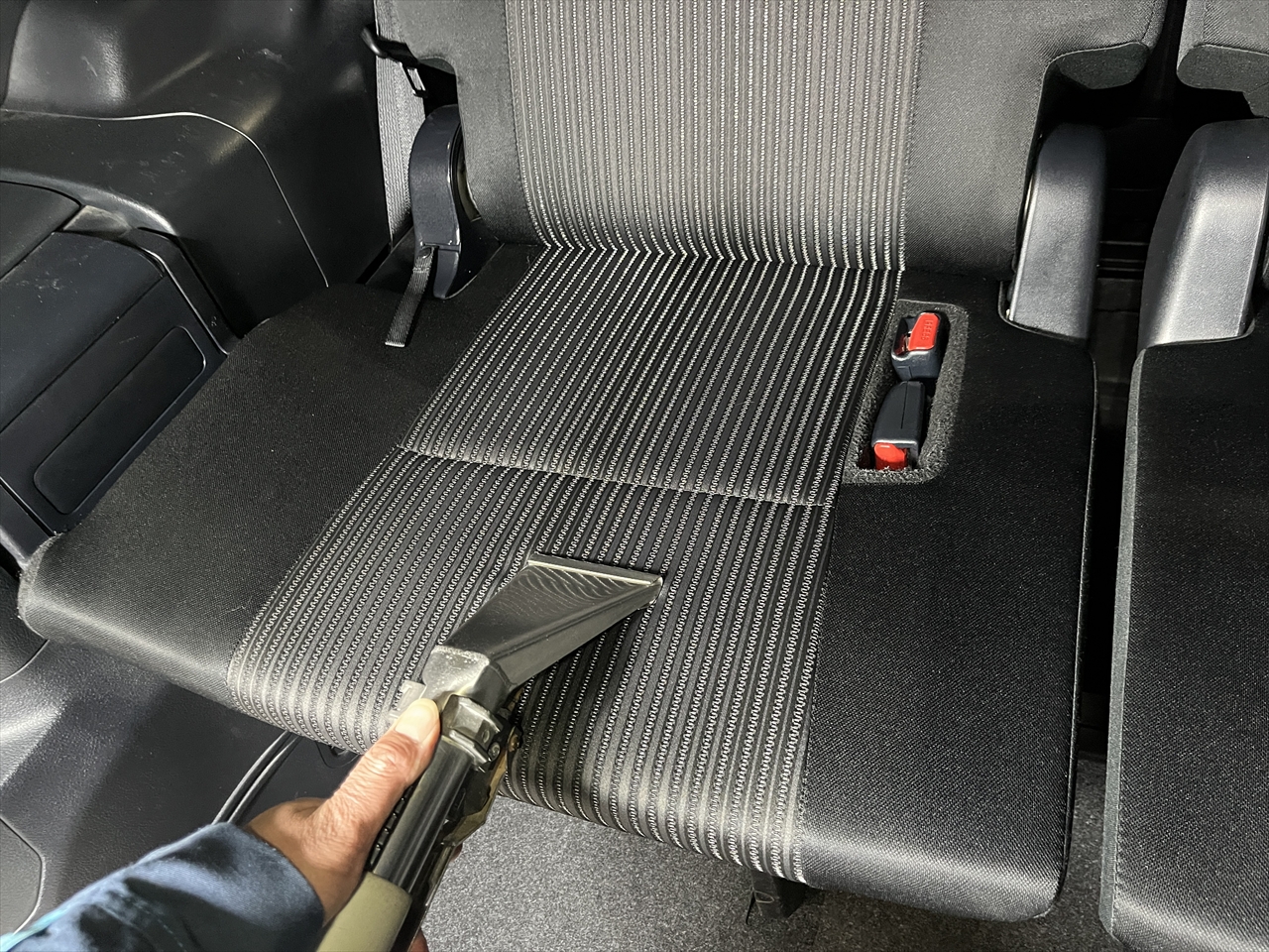 車内クリーニング(嘔吐)