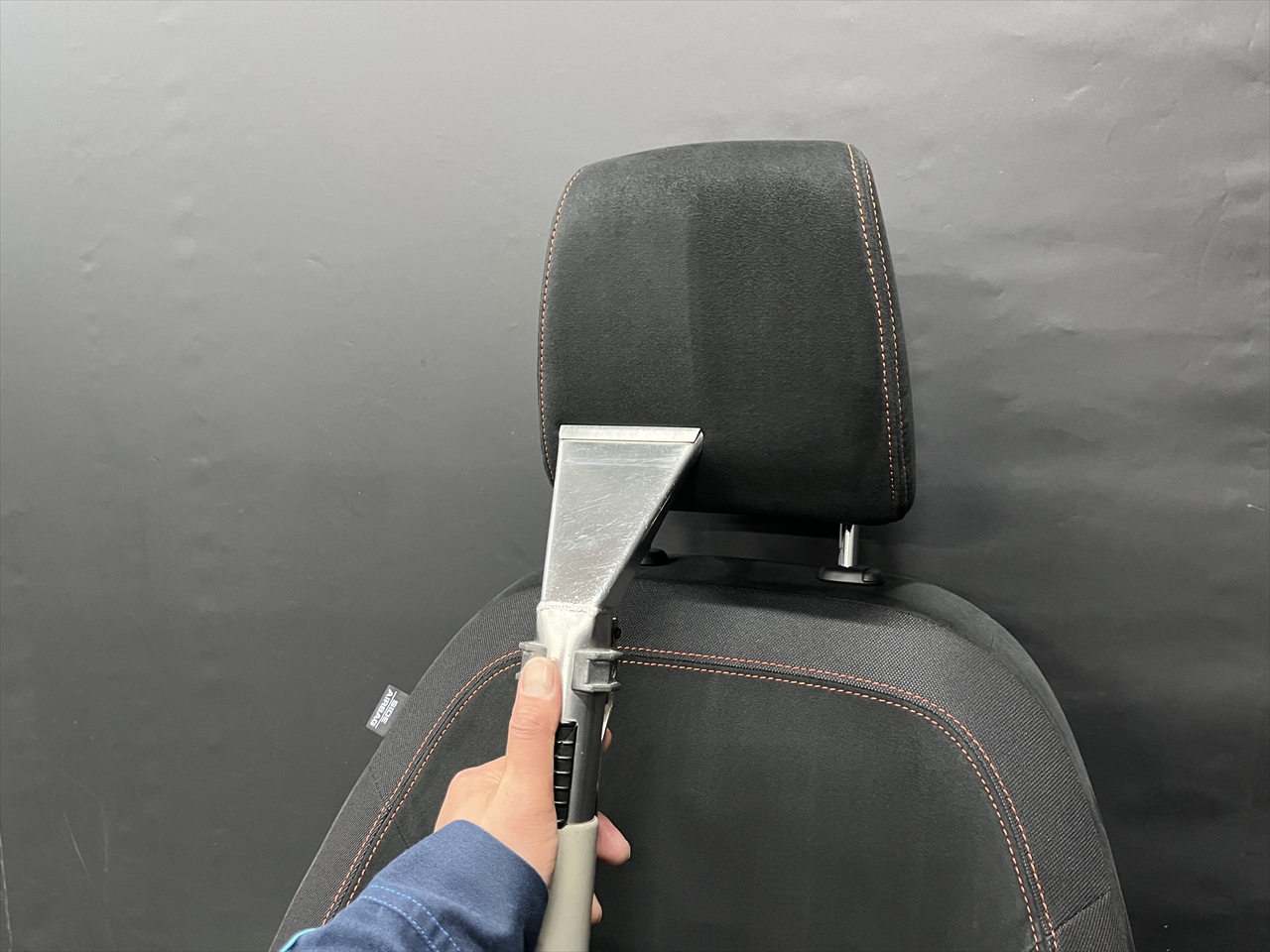 車内クリーニング(嘔吐)
