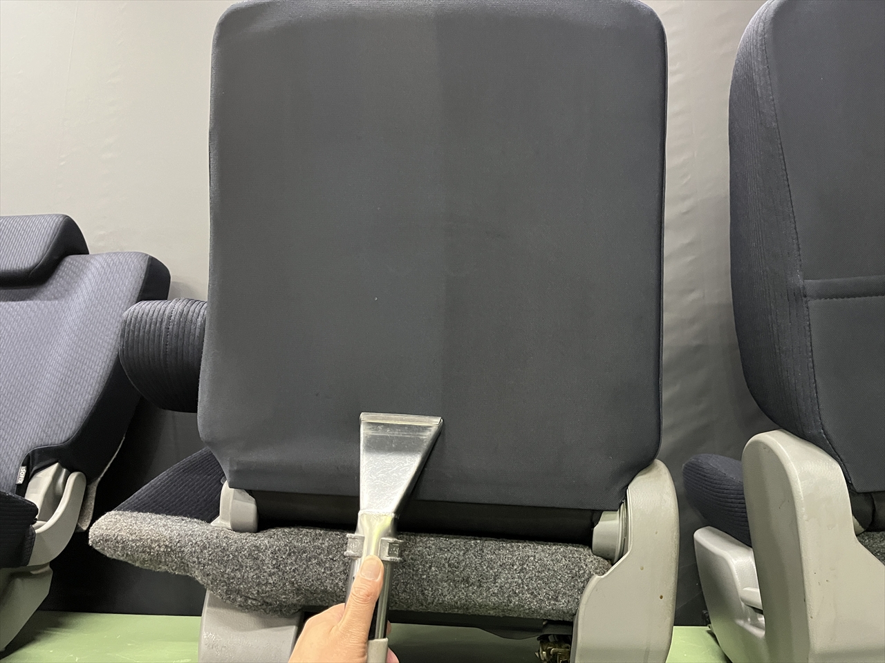 車内クリーニング (タバコ臭)