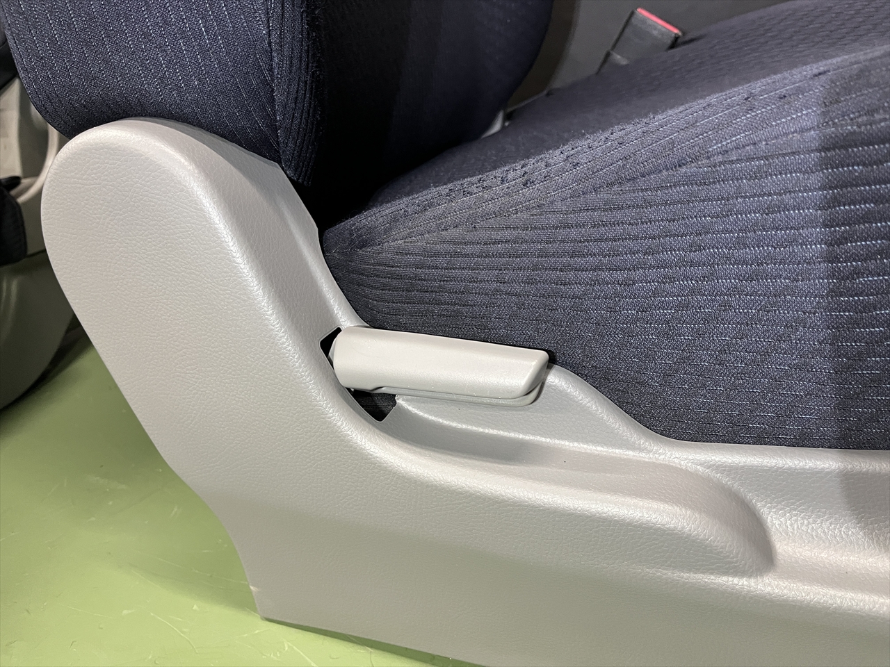 車内クリーニング (タバコ臭)