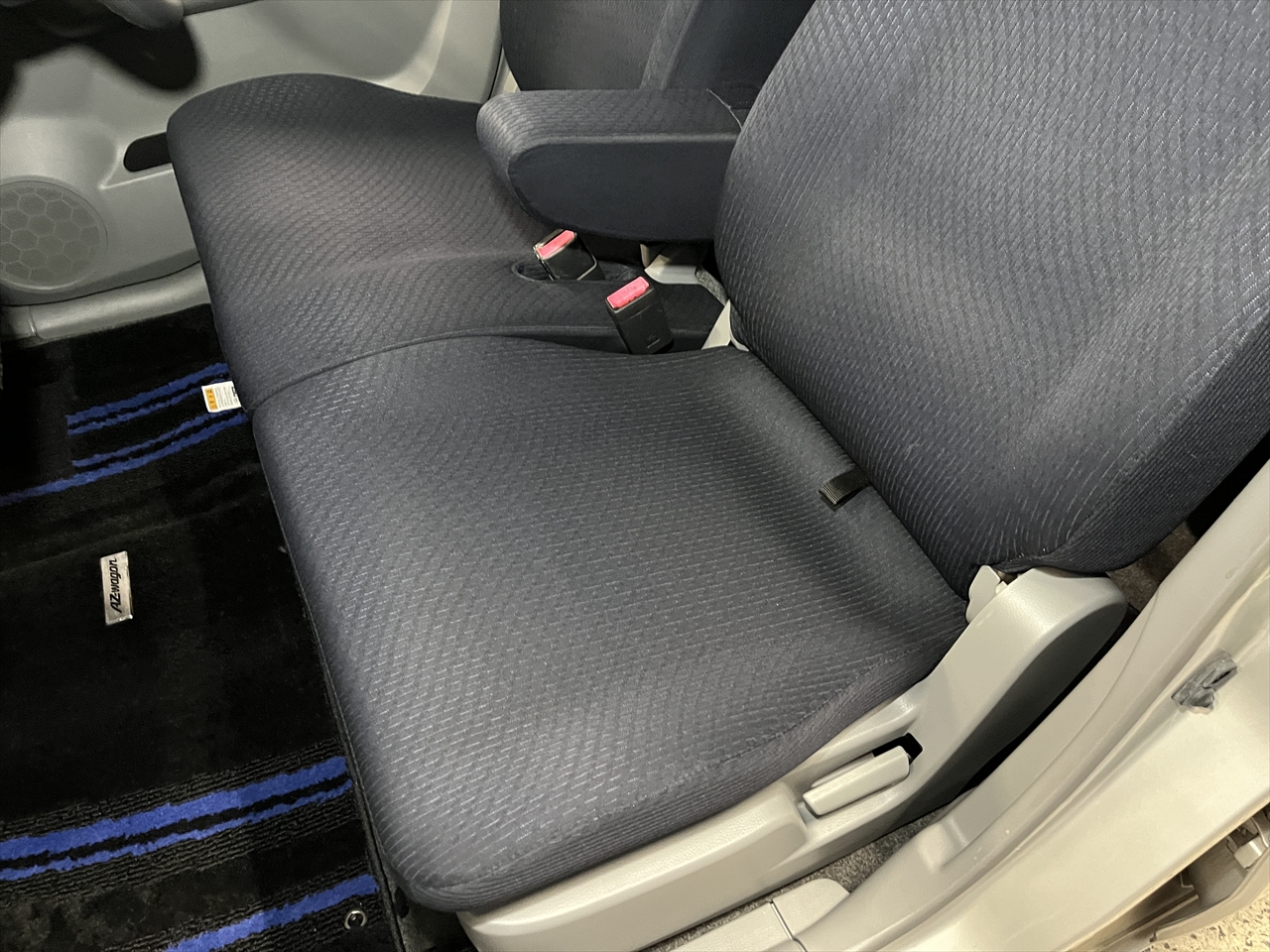 車内クリーニング (タバコ臭)