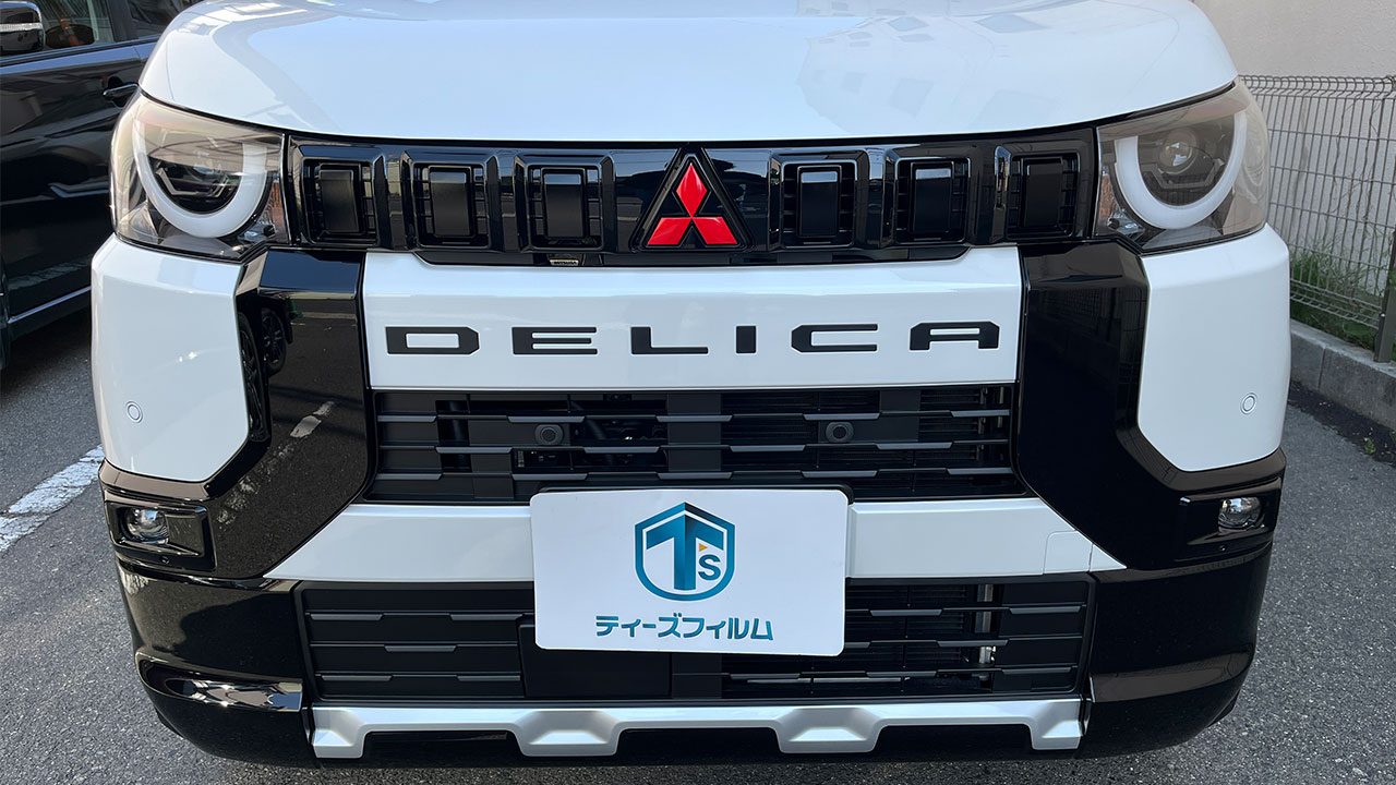 三菱 デリカミニ Tプレミアム