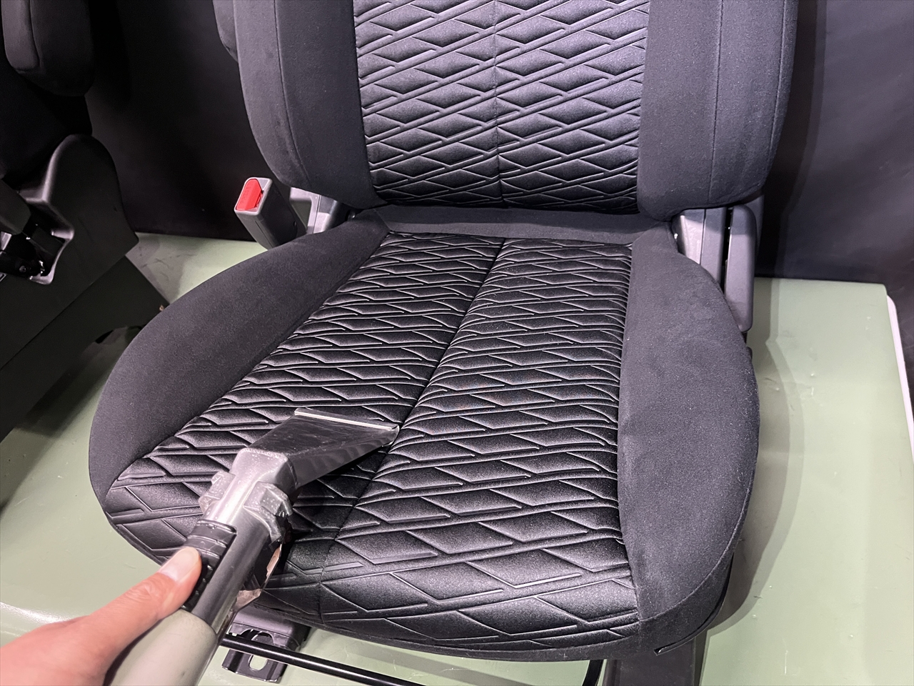 車内クリーニング(嘔吐)