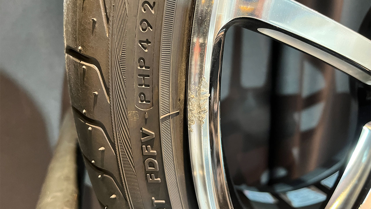 アウディ TTSクーペ 2.0TFSI クワトロ