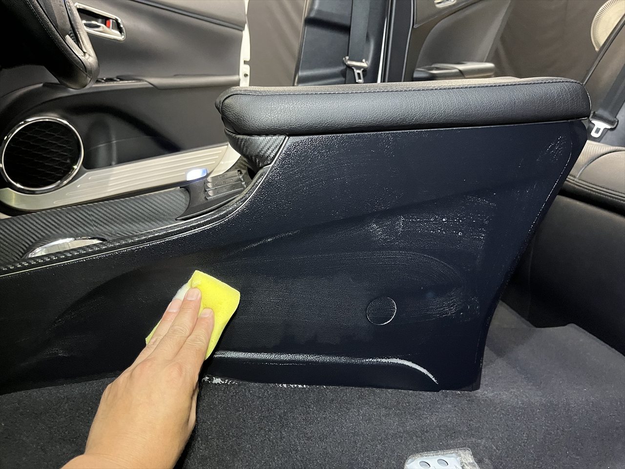 車内クリーニング (リフレッシュ)