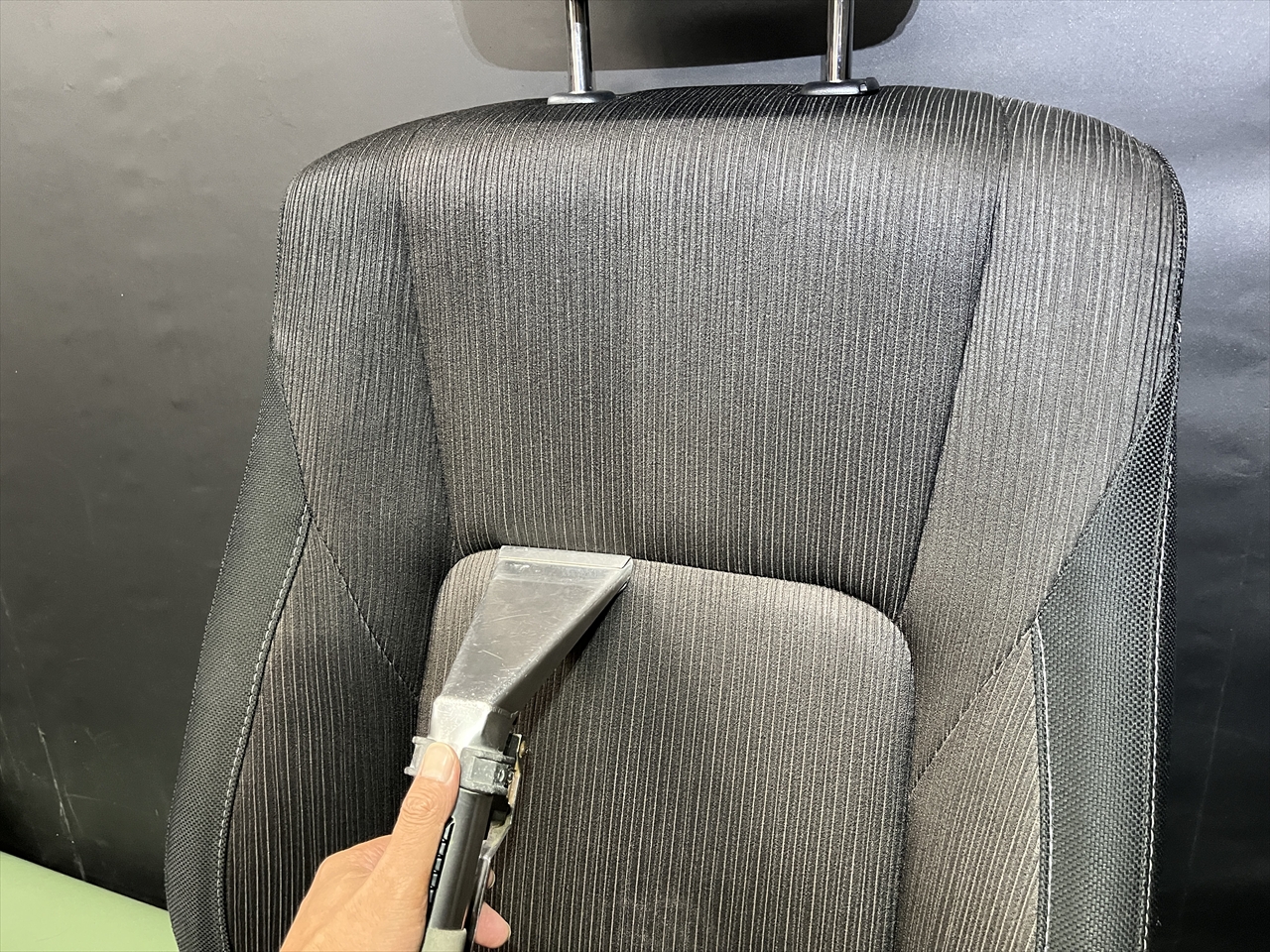 車内クリーニング (体臭・脂臭)