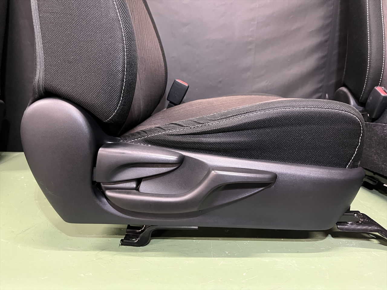 車内クリーニング (体臭・脂臭)