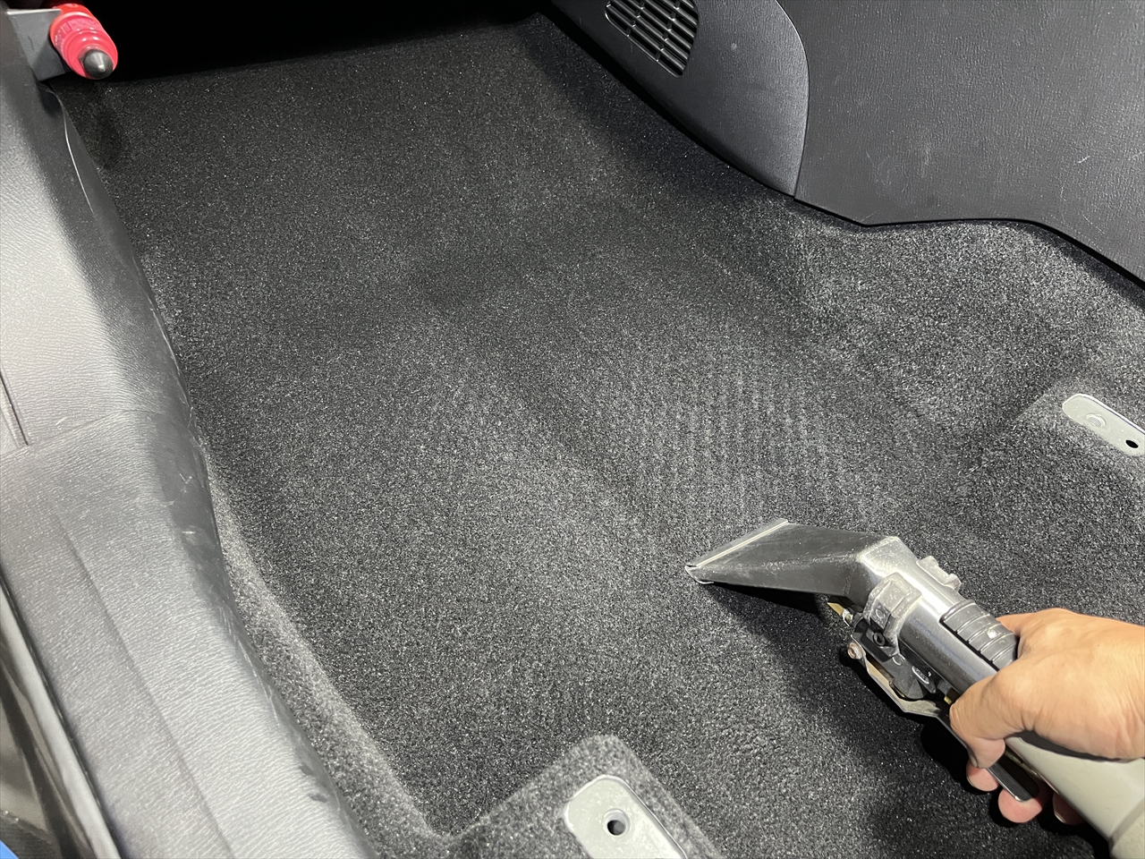 車内クリーニング (タバコ臭)