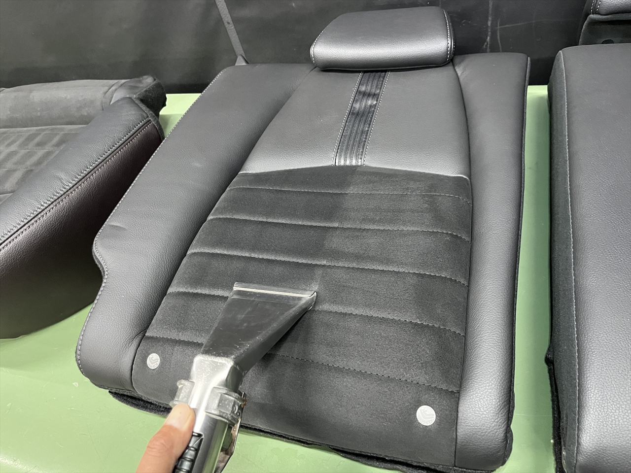 車内クリーニング (タバコ臭)