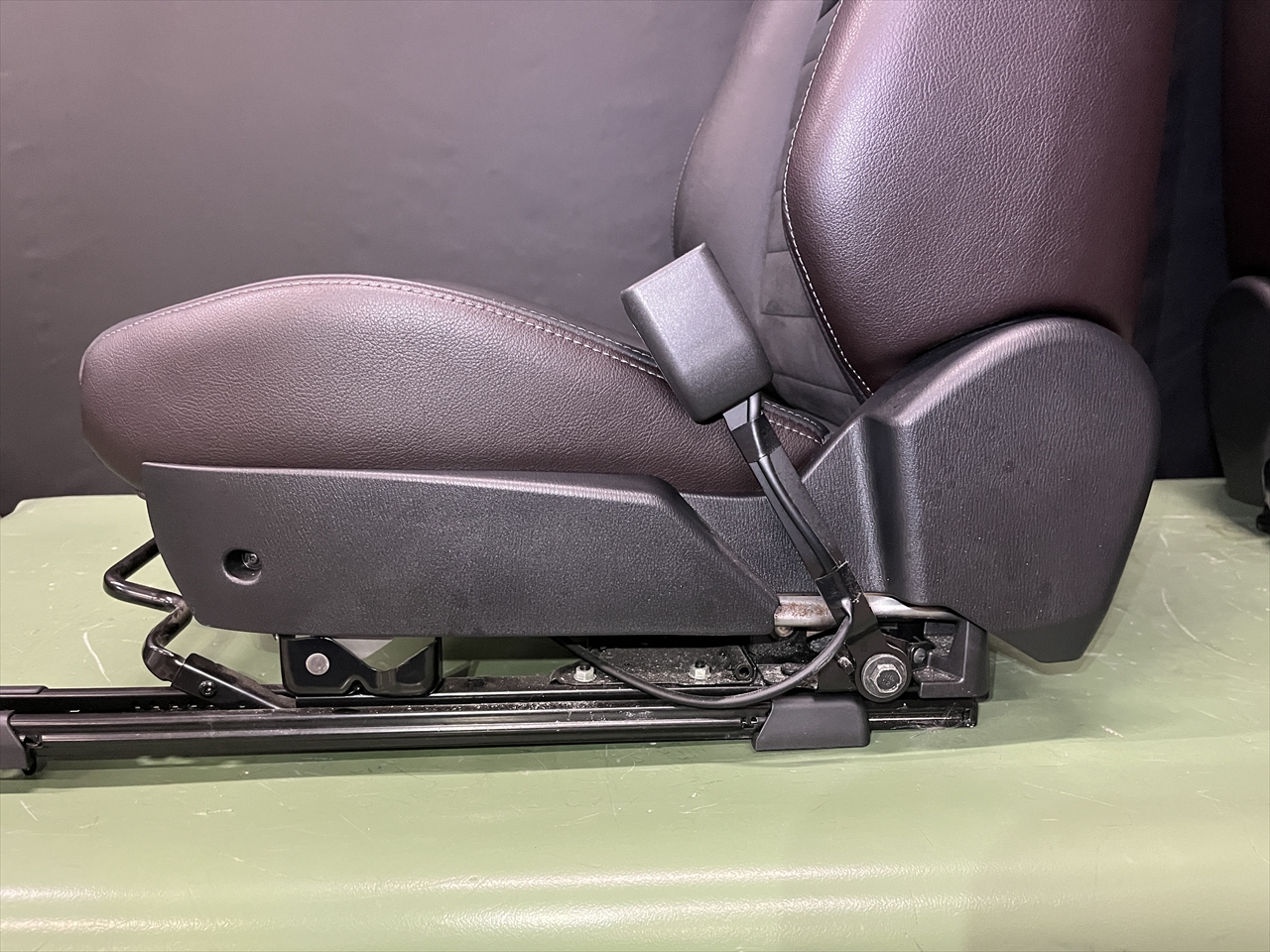 車内クリーニング (タバコ臭)