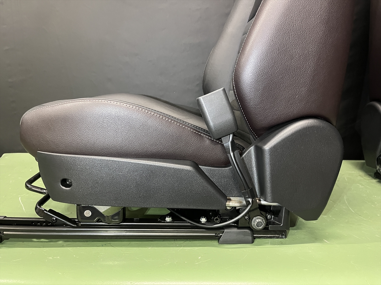 車内クリーニング (タバコ臭)