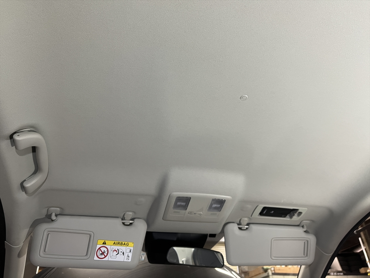 車内クリーニング (タバコ臭)