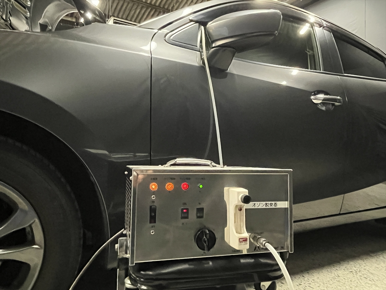 車内クリーニング (タバコ臭)