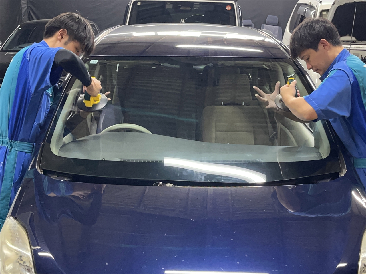 フロントガラス交換・修理