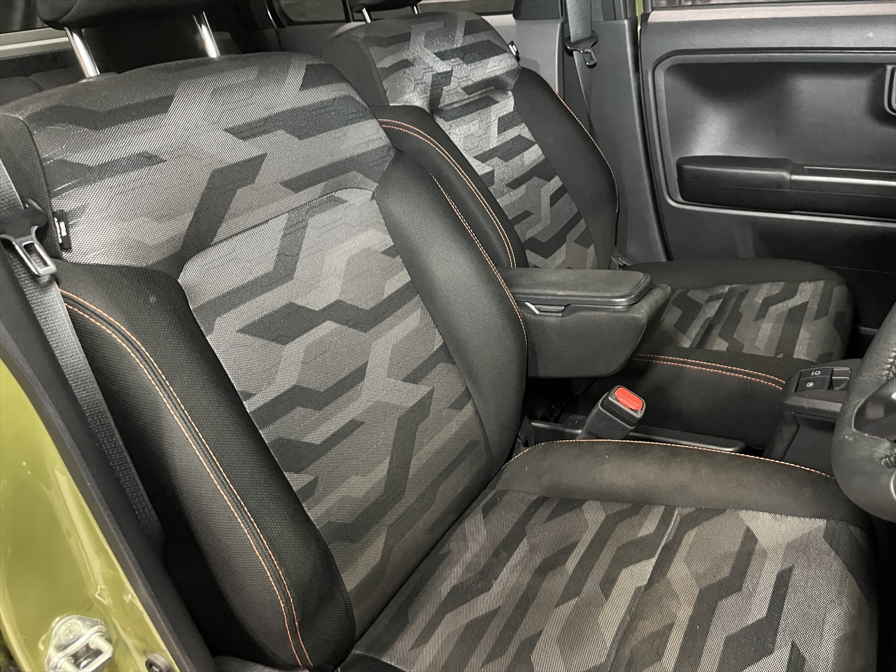 車内クリーニング (お漏らし)