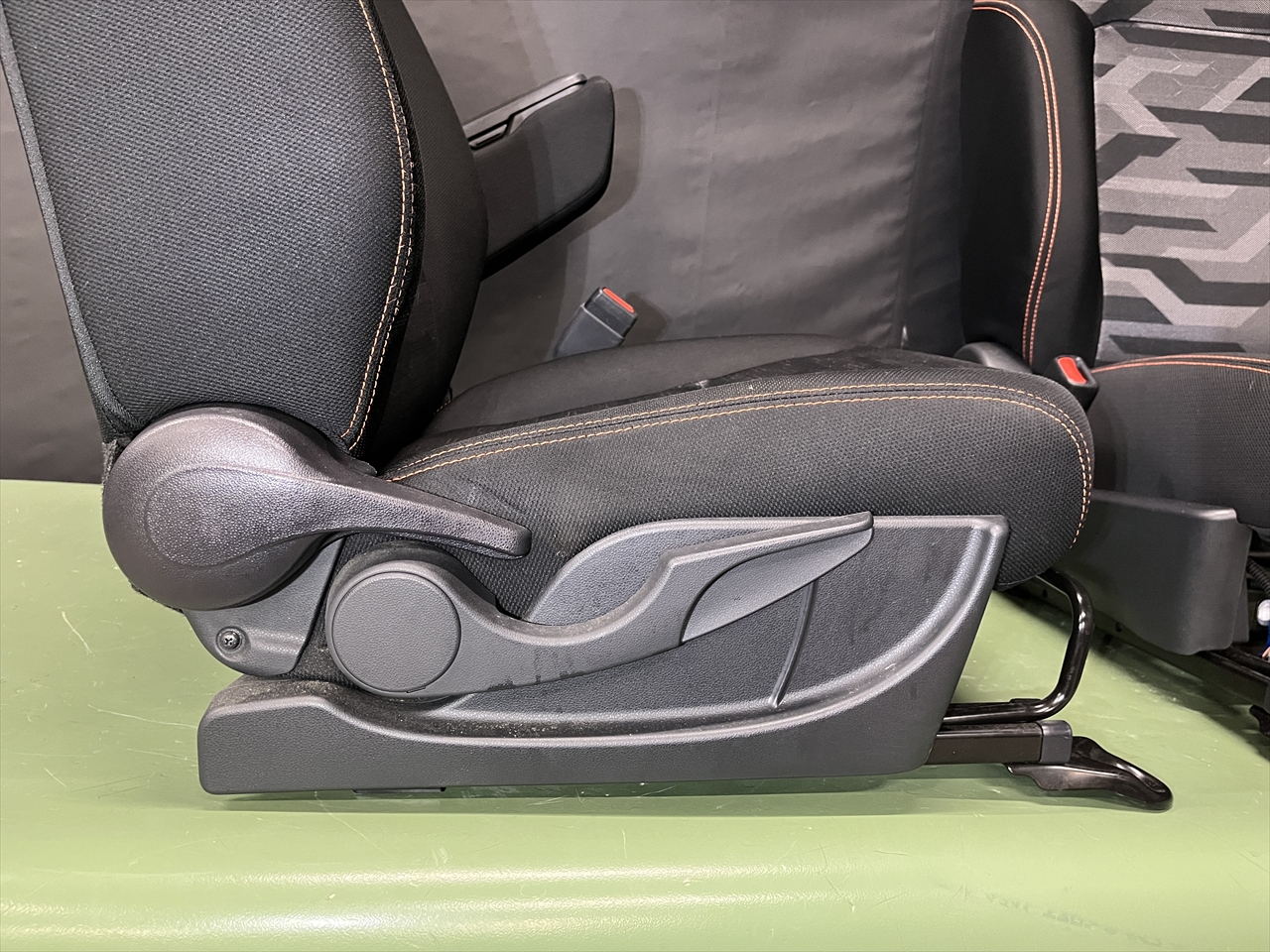 車内クリーニング (お漏らし)