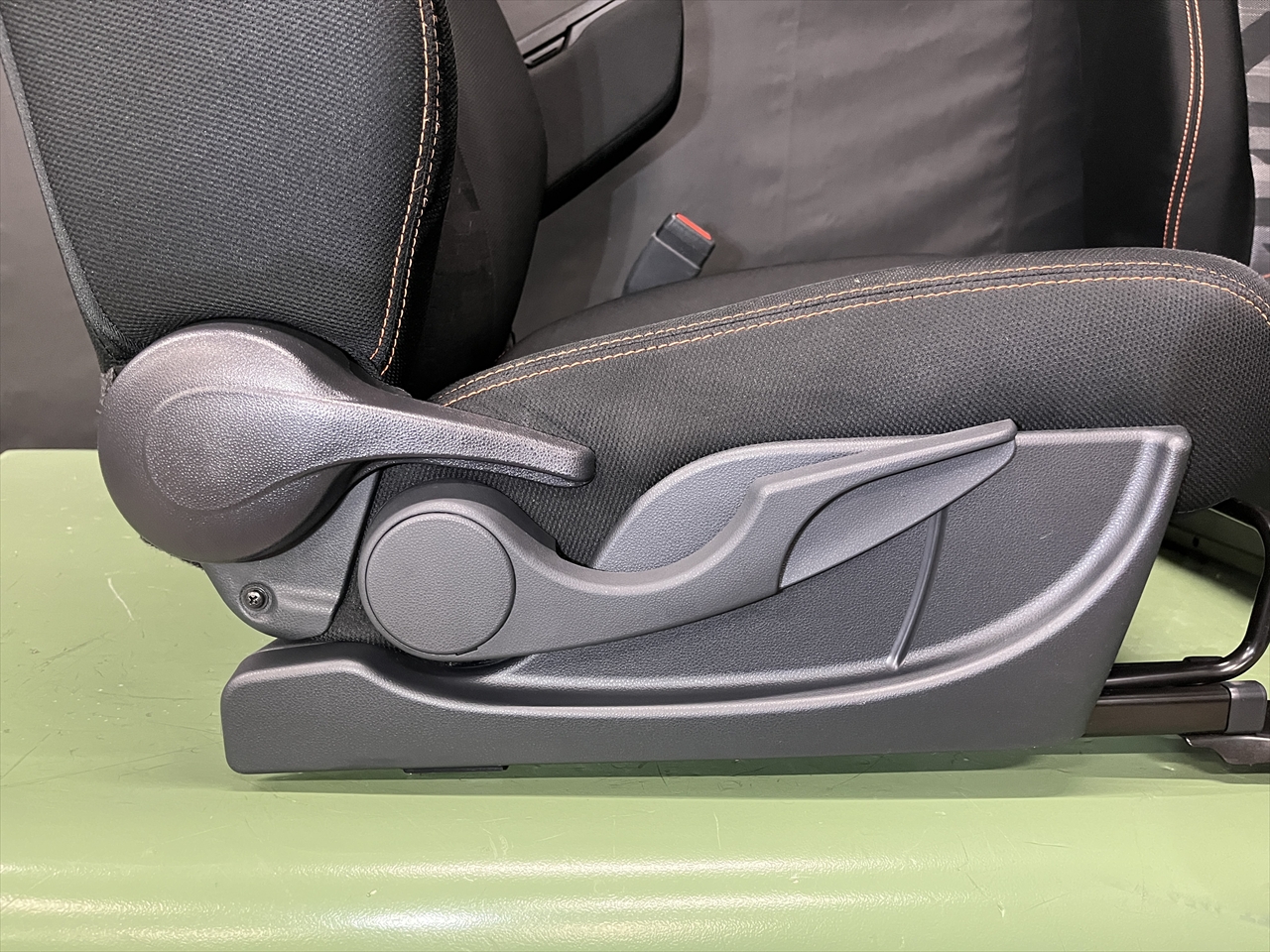 車内クリーニング (お漏らし)