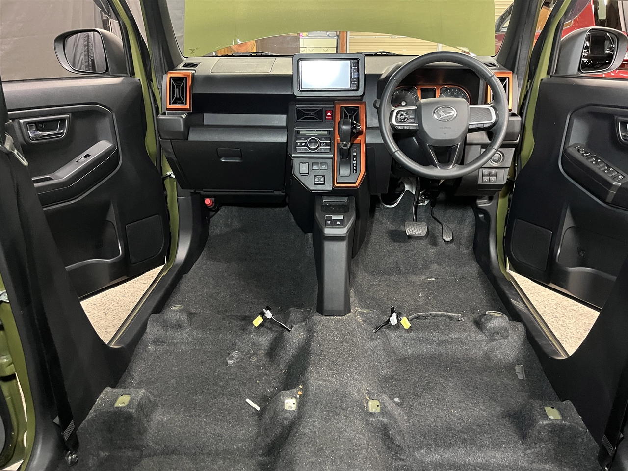 車内クリーニング (お漏らし)