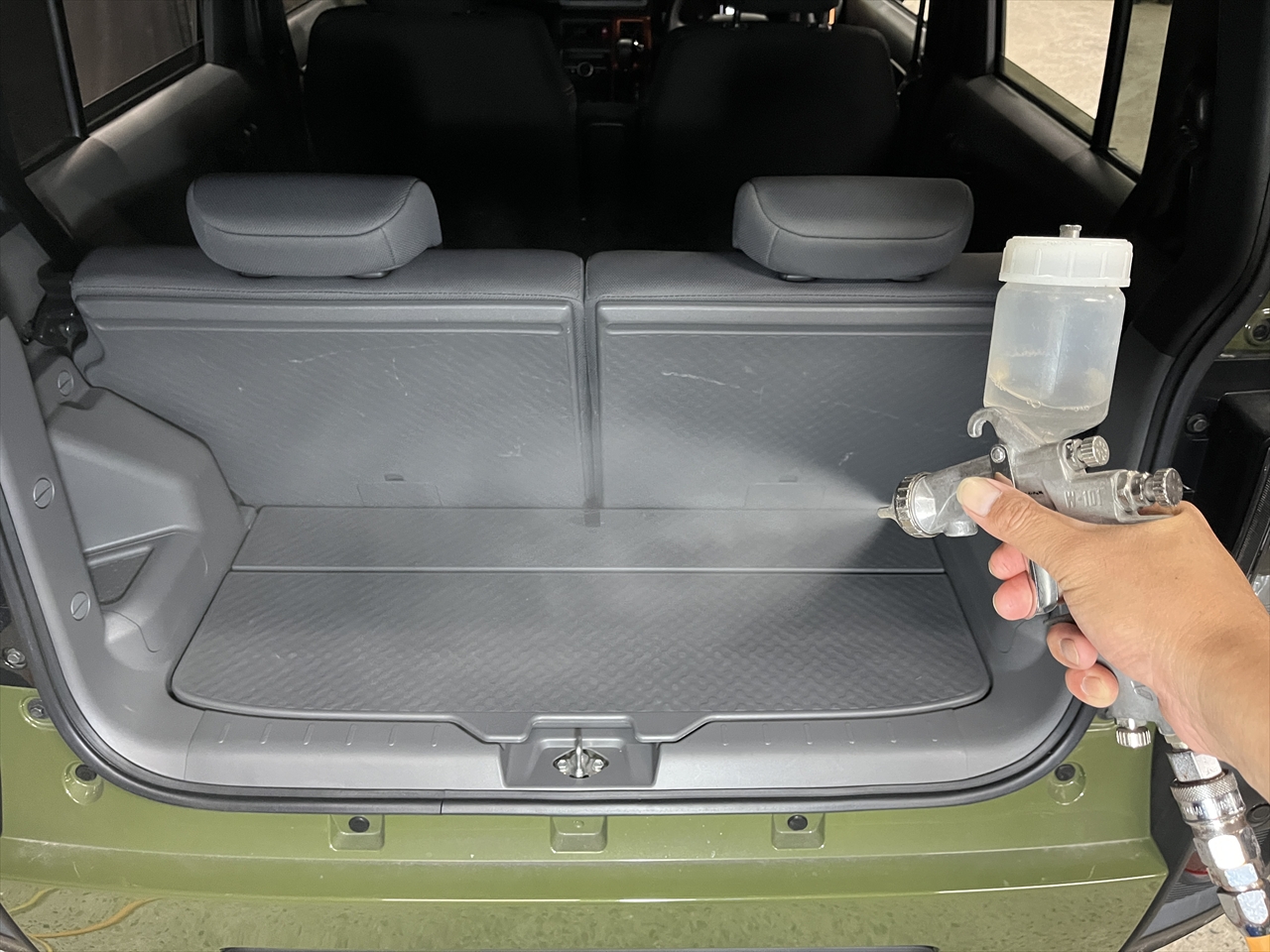 車内クリーニング (お漏らし)