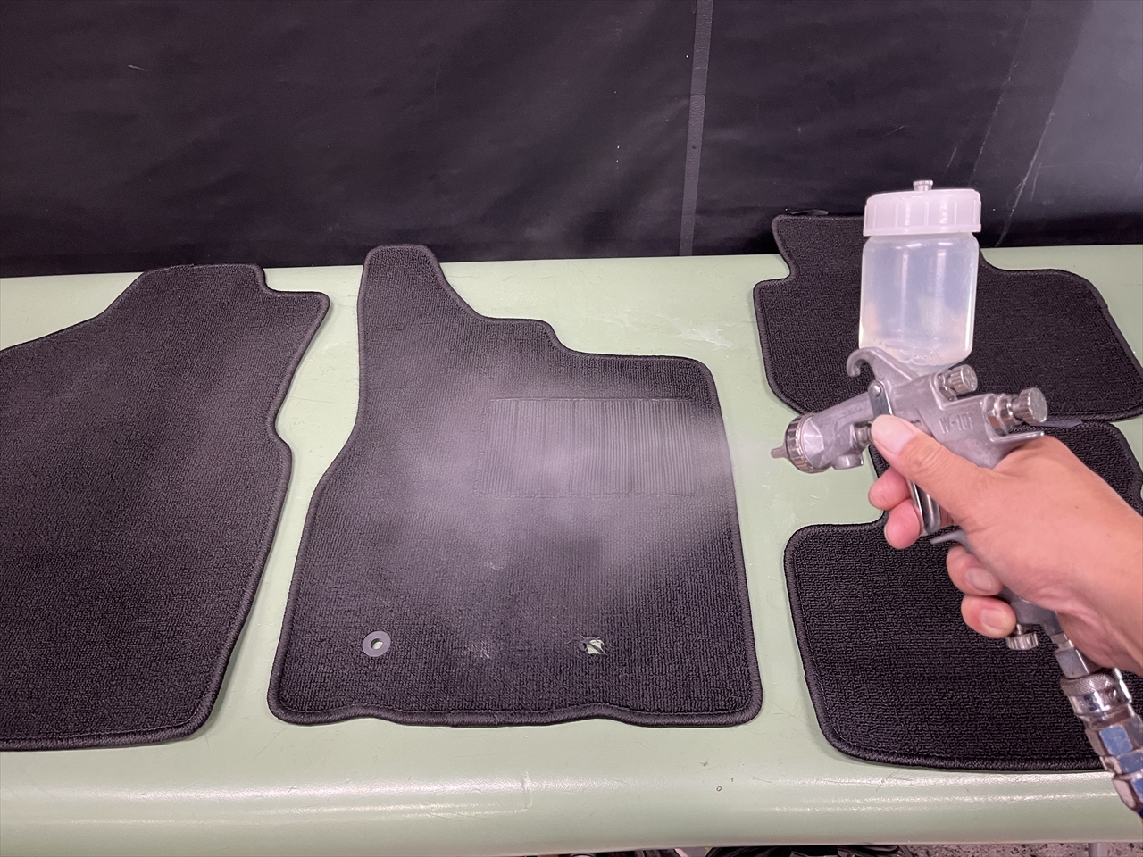 車内クリーニング (お漏らし)