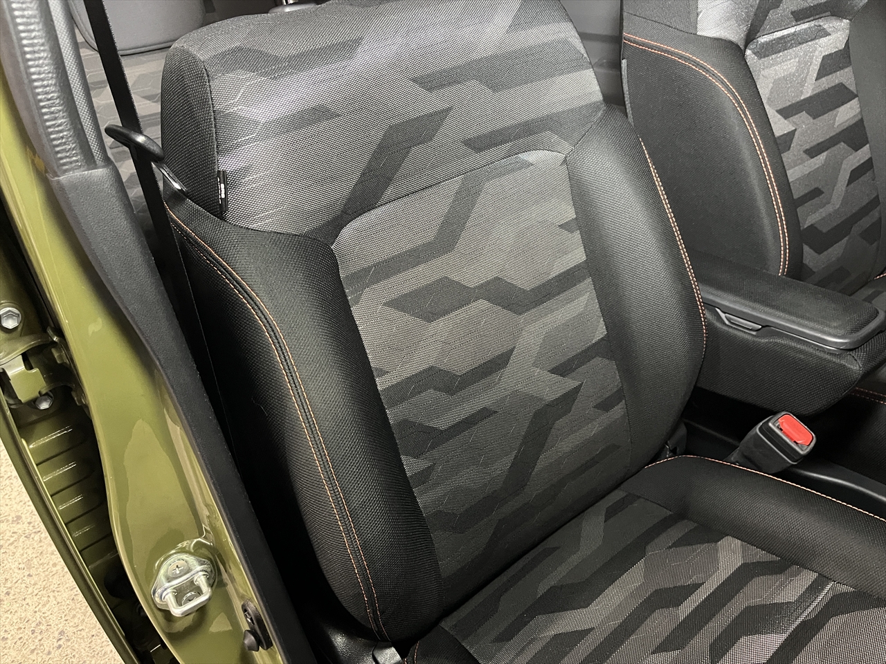 車内クリーニング (お漏らし)