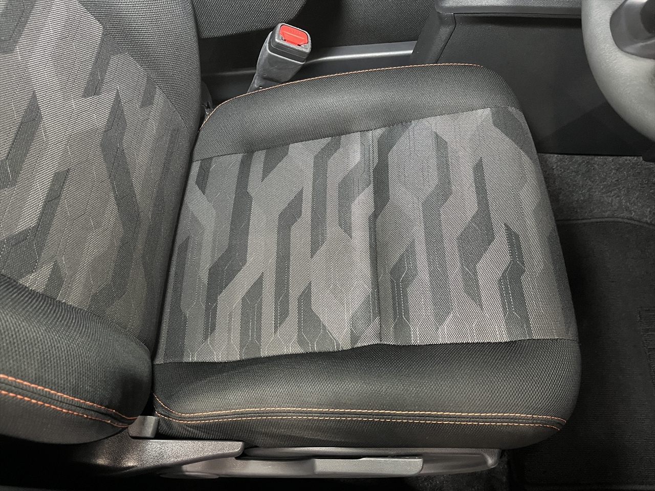 車内クリーニング (お漏らし)