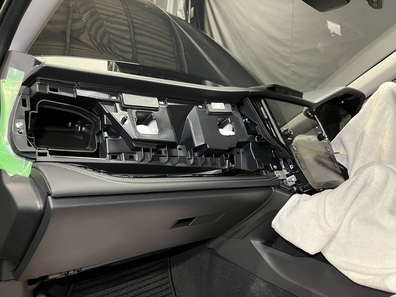 各種用品販売・取付(TVキット)