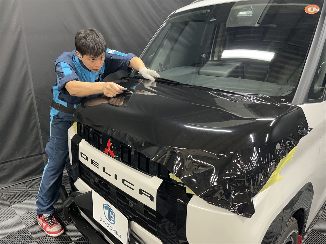 カーラッピングフィルム(ボンネット)