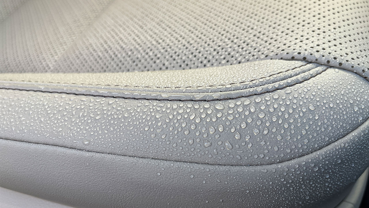 トヨタ アルファードハイブリッド エグゼクティブラウンジ