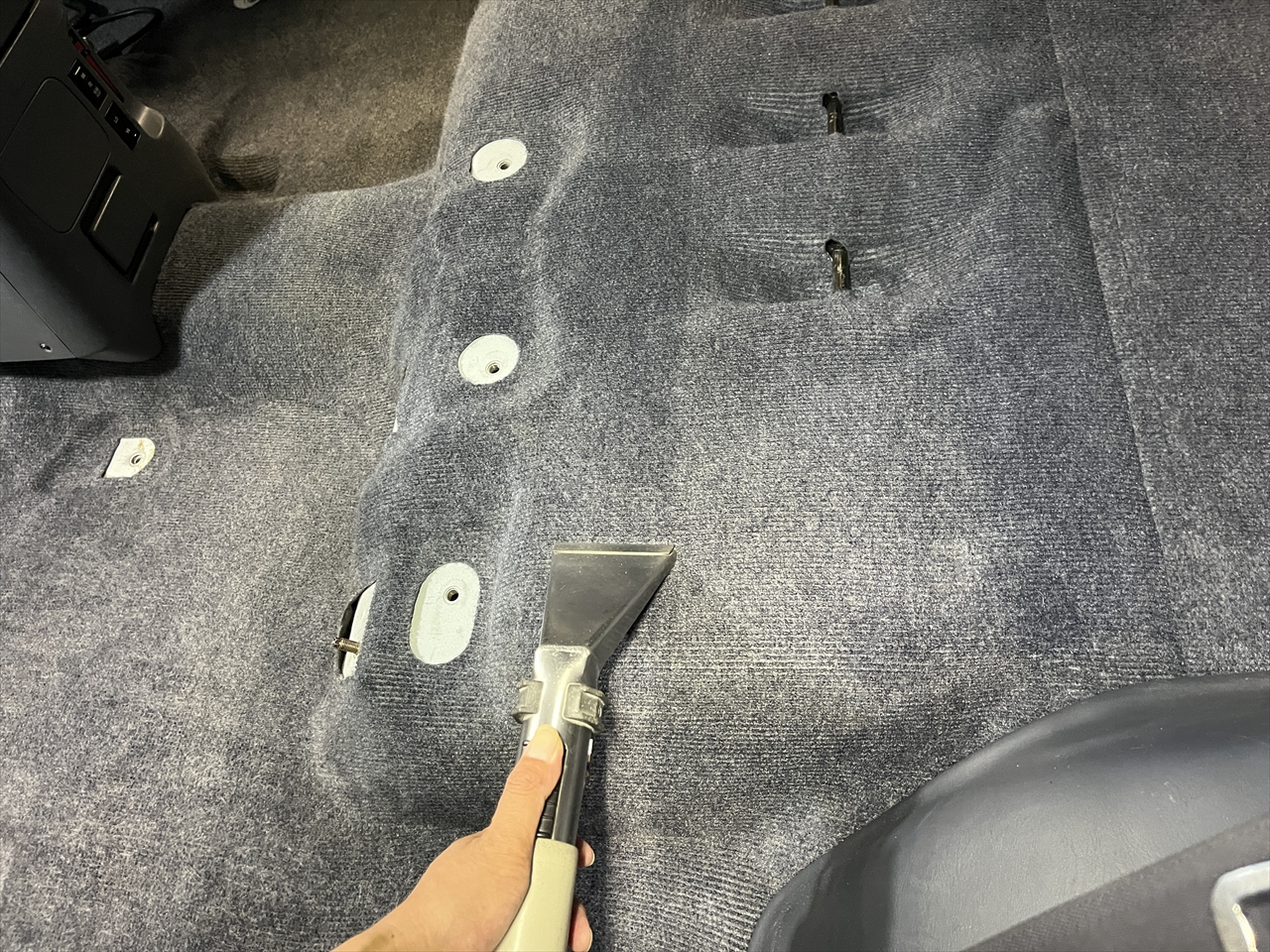 車内クリーニング(嘔吐)